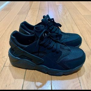 ❌SOLD❌Nike Air Huarache